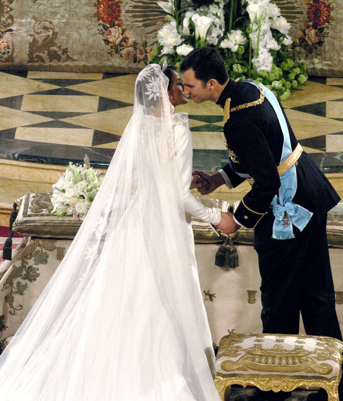 Queen Letizia royal wedding dress designed by Spanish royal couturier Manuel Pertegaz 