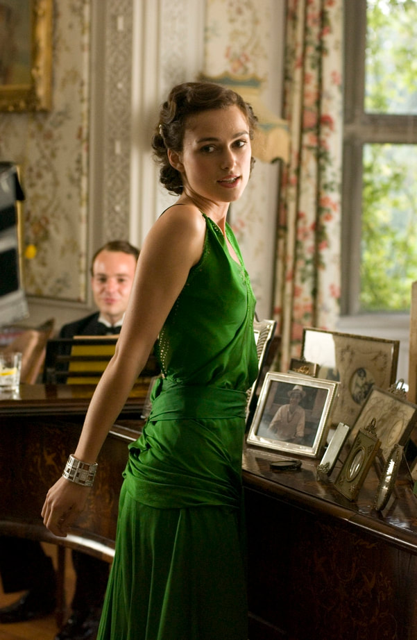 Film costume: Emerald Green silk dress of Keira Knightley as Cecilia Tallis in film Atonement(2007)