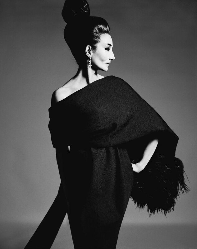 Jacqueline de Ribes in dress designed by Yves Saint Laurent, 31 July 1962