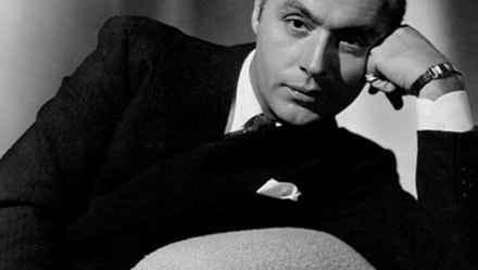 Charles Boyer(28 August 1899 -26 August 1978)French actor/acteur Francais, Charles Boyer Charles Boyer joue le rôle du baron Jean Raoul.