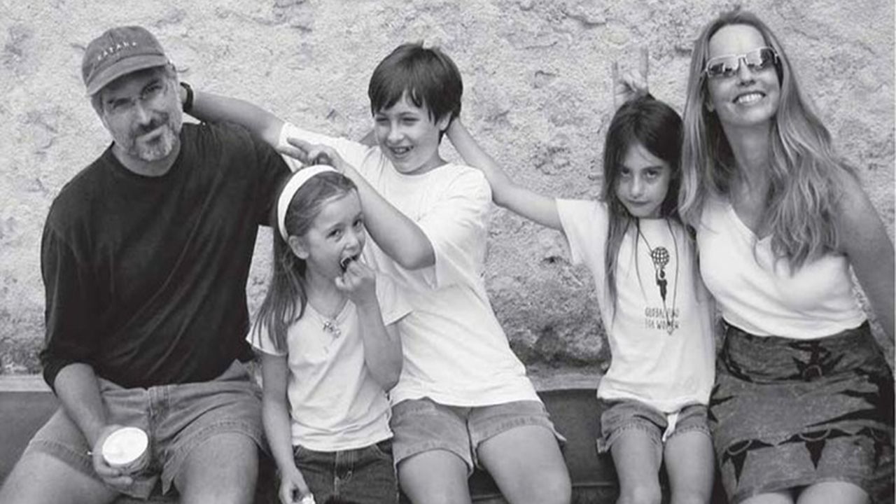 Steve Jobs and his wife Laurene and their three children