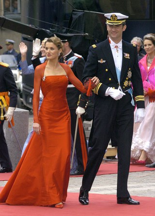 Queen Letizia of Spain in fire red strapless gown with shawl for Kate Middleton Prince Williams Royal wedding, 2011