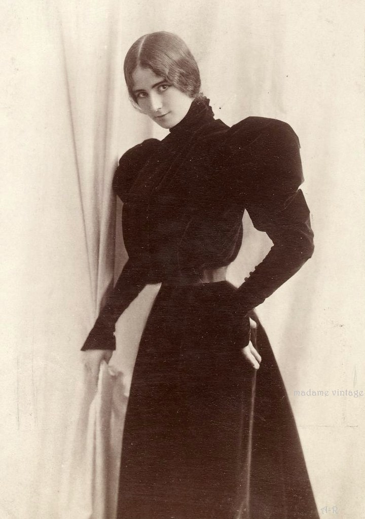 Cléo de Mérode(27 September 1875-17 October 1966), the most beautiful woman of la bella epoque