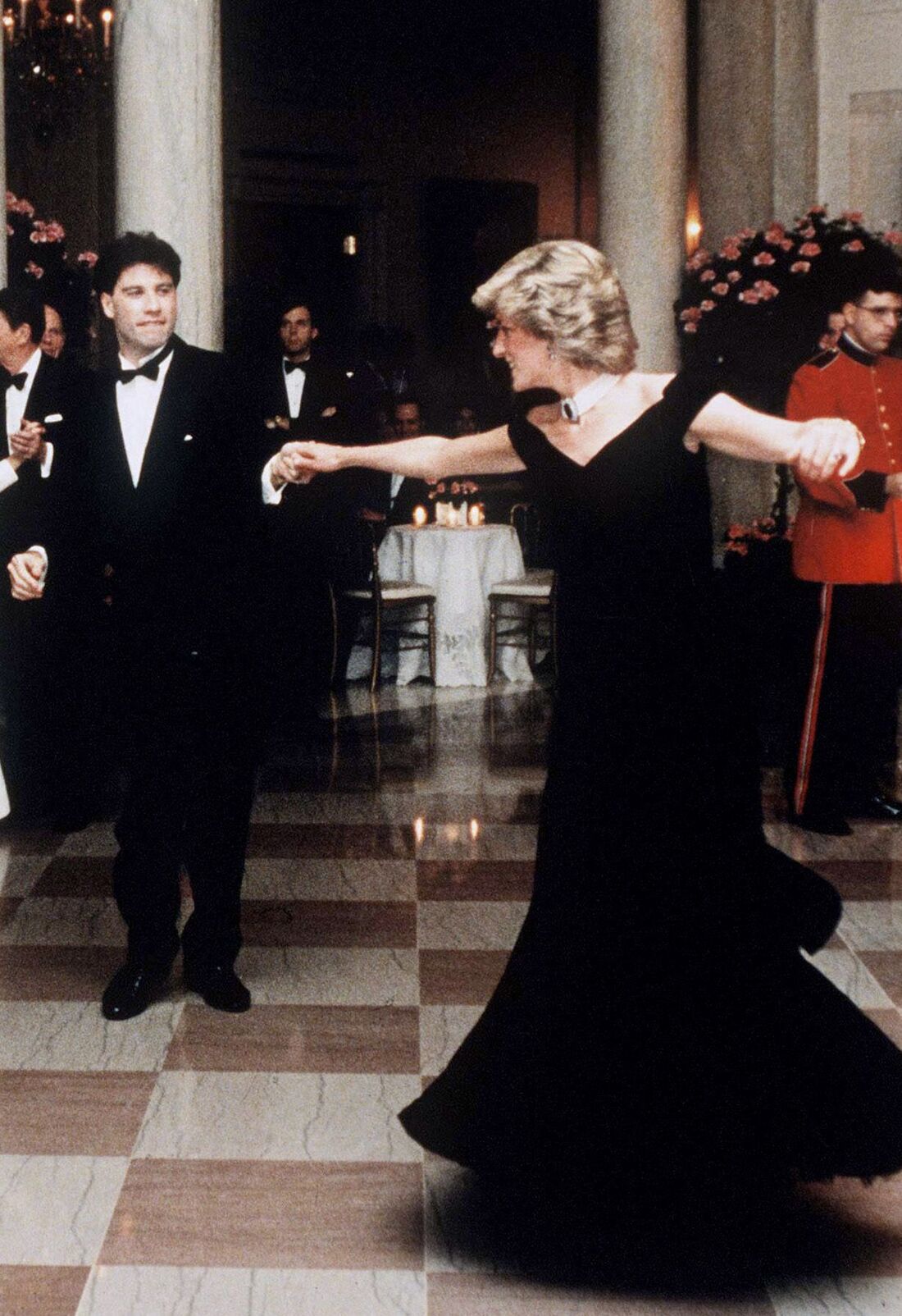 Princess Diana in John Travolta midnight blue velvet dress, white house, 9 November, 1985