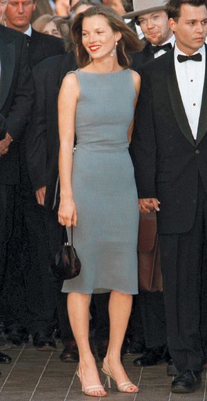 Kate Moss grey sheath dress with boat neckline designed by Narciso Rodriguez 1997