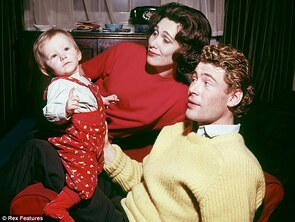 Peter O'Toole with his wife Sian Phillips and their daughter Kate
