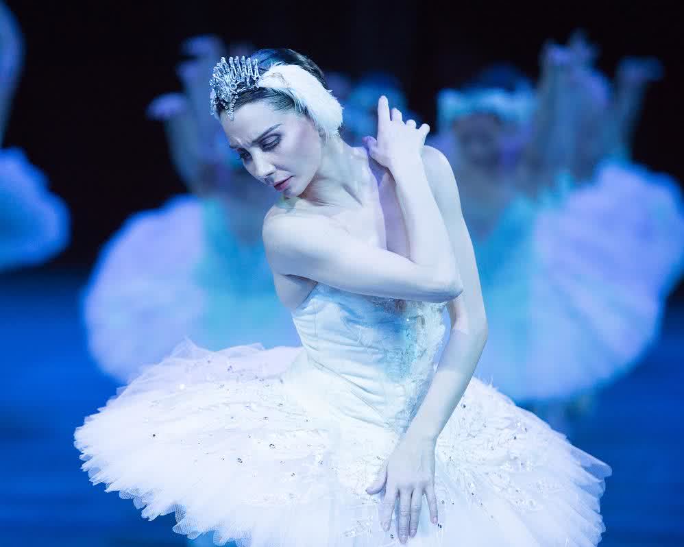Tamara Rojo CBE(17 May 1974), Spanish ballerina, dancing Swan Lake