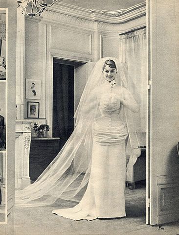 Brigitte Bardot wedding dress designed by Madame Ogive 