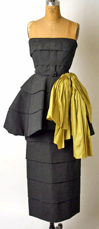 Silk dress designed by Edward Molyneux, 1950