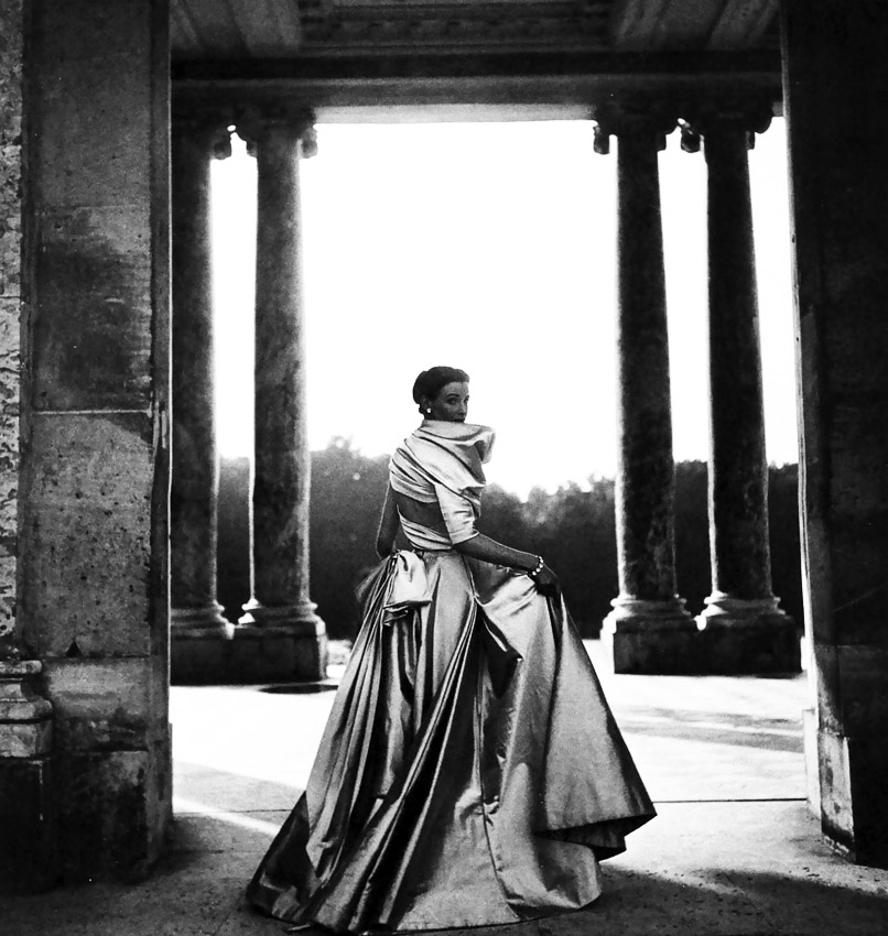 Wenda Parkinson in evening gown by Christian Dior, 1948, photo by Clifford Coffin.