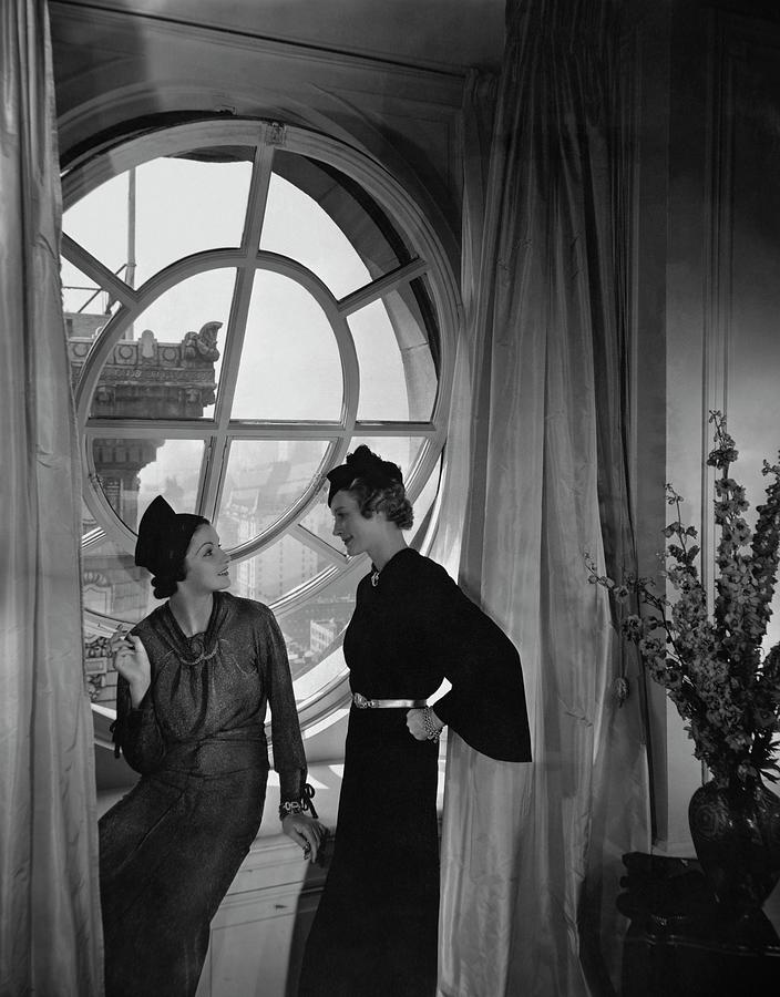 Models by a window at  The St. Regis hotel, photo by Edward Steichen, 1935