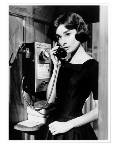 Audrey Hepburn little black dress in film Love in the afternoon, 1957