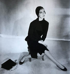 Pauline Potter modeling for Vogue, 1950, Photo by Horst P. Horst