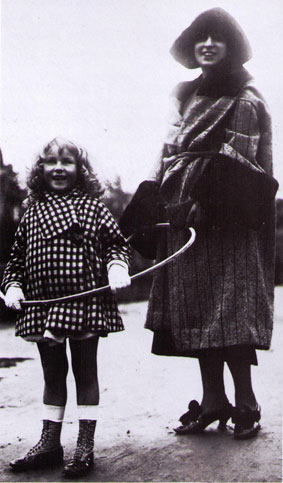 Tamara de Lempicka with her daughter Maria Krystyna 