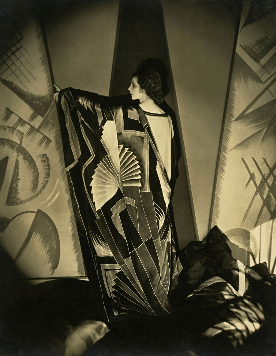 Tamaris with a large Art Deco scarf, photo by Edward Steichen, 1925