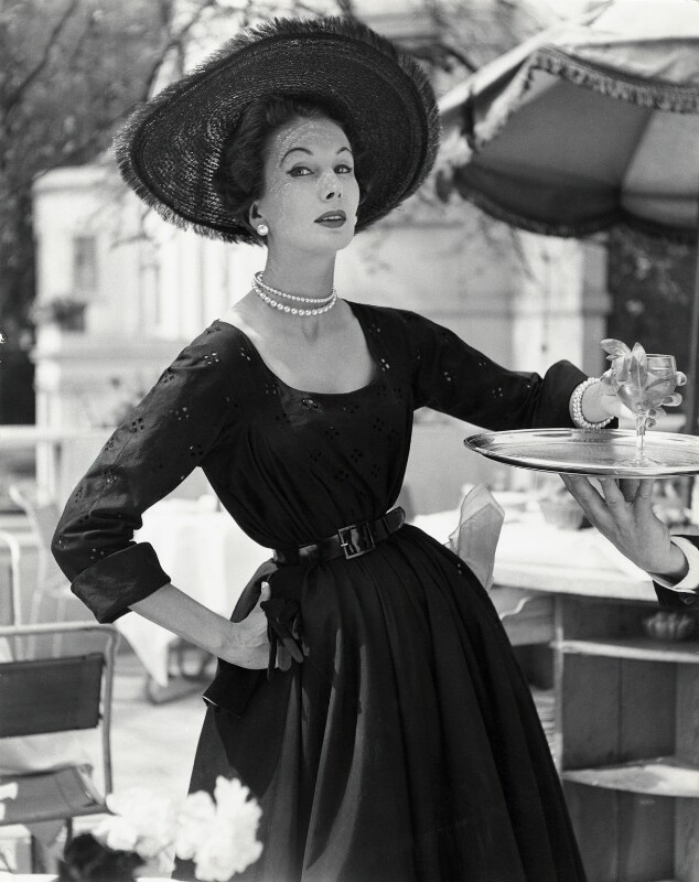 Barbara Goalen, dress by Hardy Amies, photo by John French, 21 April 1952