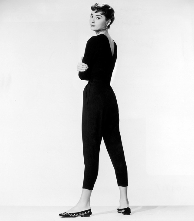 Audrey Hepburn in capri pants in film Sabrina, 1954