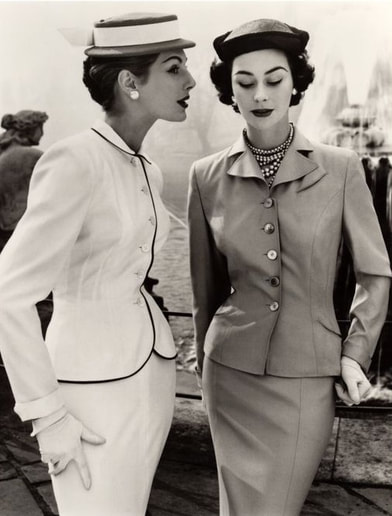 Fiona Campbell-Walter and Anne Gunning in 1953, photo by John French