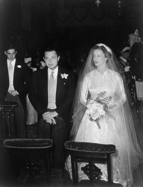 Marella Agnelli and Gianni Agnelli on their wedding day, 19 november 1953