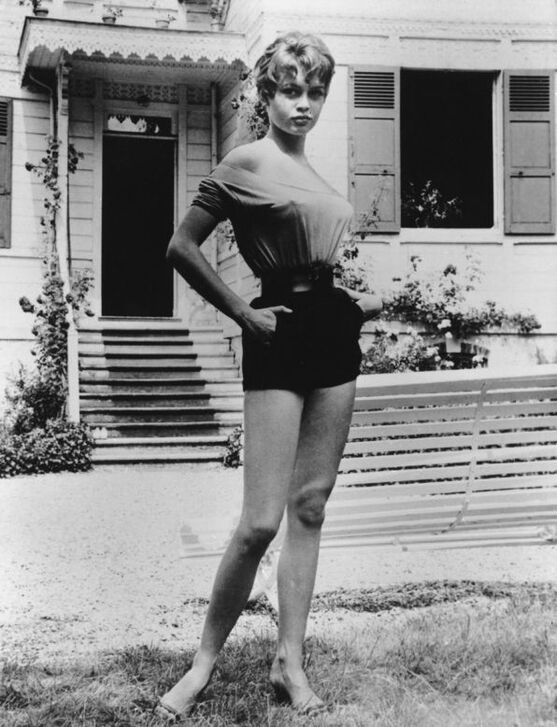 Elegant style icon wardrobe essentials: Brigitte Bardot in shorts