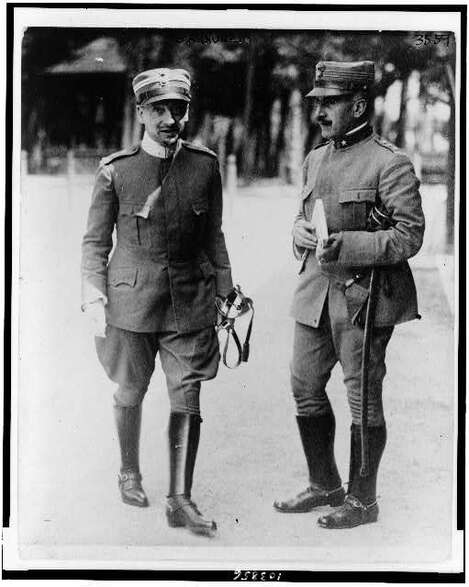 Gabriele D'Annunzio (left) with a fellow officer