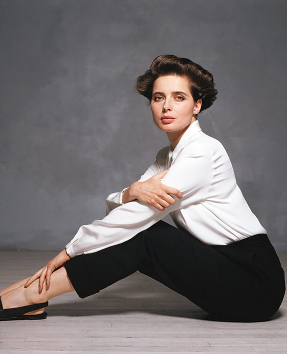 Elegant icon wardrobe essentials: The white shirt-Isabella Rosallini in white shirt