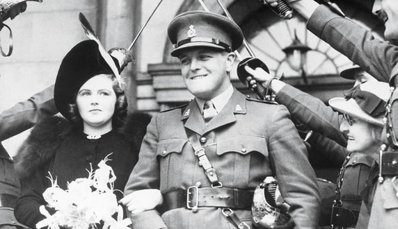 Pamela Digby and Randolph Churchill on their weeding day, St. John’s Church, London, 4 October 1939.