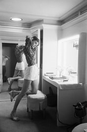 audrey hepburn in dressing room on film set of sabrina 1953 combing hair