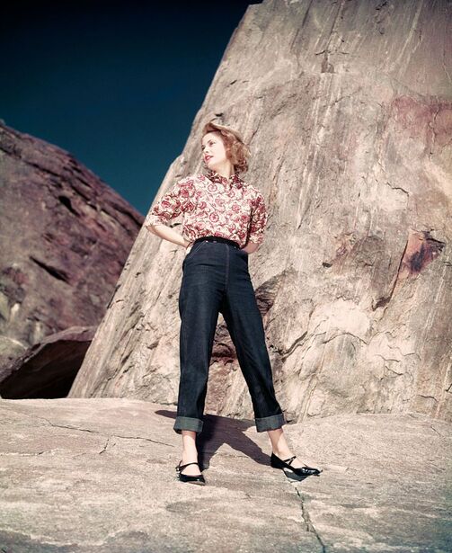 Elegant style icon wardrobe essentials: Grace Kelly in capri pants