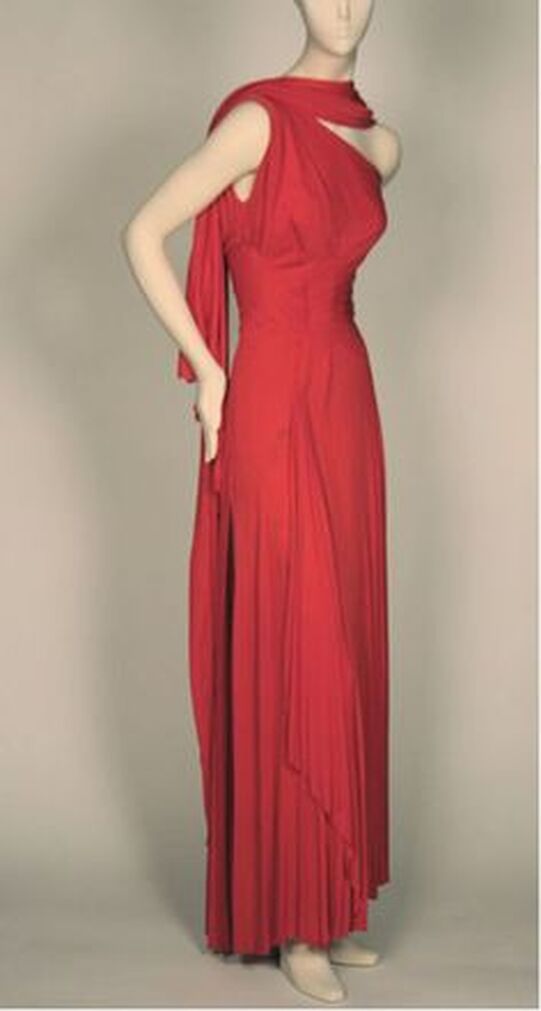 Red evening dress by Valentina