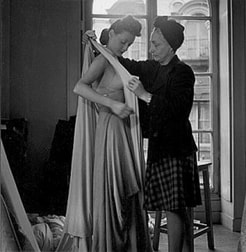Madame Gres working on model