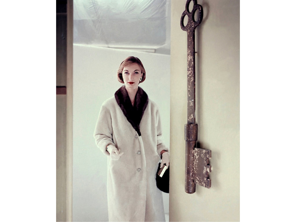Evelyn Tripp in mink-collared coat by Modelia Glamour August 1955© Frances McLaughlin-Gill