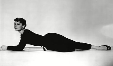  Elegant style icon wardrobe essentials: Audrey Hepburn in capri pants
