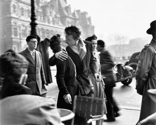 Le baiser de l'hôtel de ville, Robert Doisneau, 1950, Life magazine