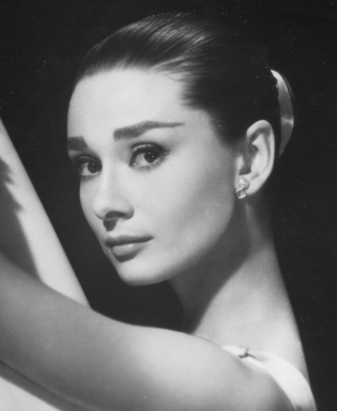 Portrait of Audrey Hepburn, photo by Richard Avedon