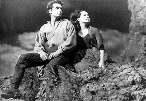 Merle Oberon and Lawrence Olivier in Wuthering Heights, 1939
