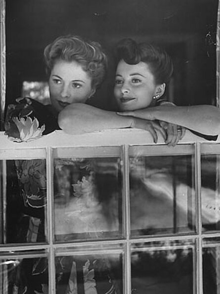 Joan Fontaine with her sister Olivia de Havilland