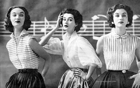 Evelyn Tripp(left), Dovima(Middle) and Suzy Parker