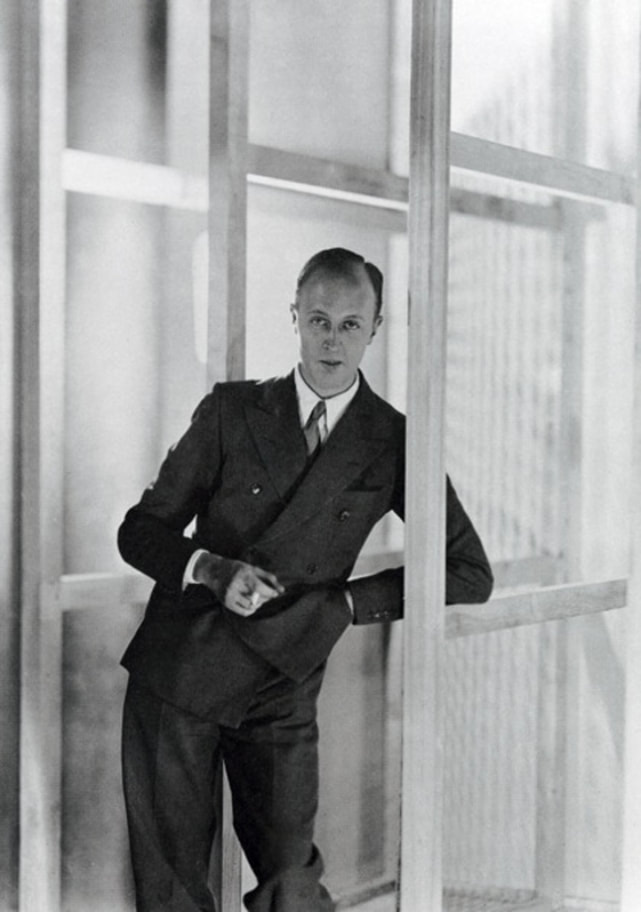 Baron George Hoyningen-Huene(September 4, 1900 – September 12, 1968), photo portrait