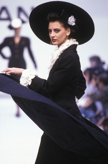 Inès de La Fressange model for Chanel
