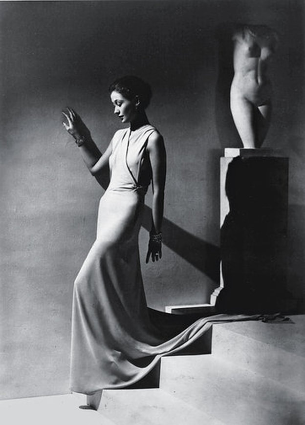 Toto Koopman wearing Augusta Bernard dress, photo by Hoyningen-Huene, 1934