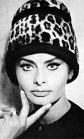 Sophia Loren in leopard print