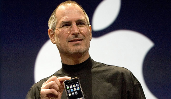 Steve Jobs introducing ipone