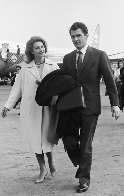 Linda Christian with her husband Edmund Purdom, 1962