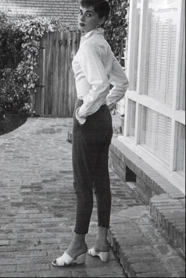 Audrey Hepburn in capri pants