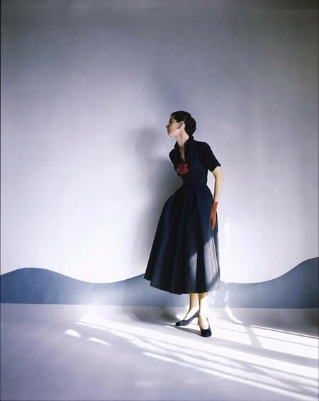 Barbara Mullen in dress by Claire Mccardelle, photo by Horst. P. Horst